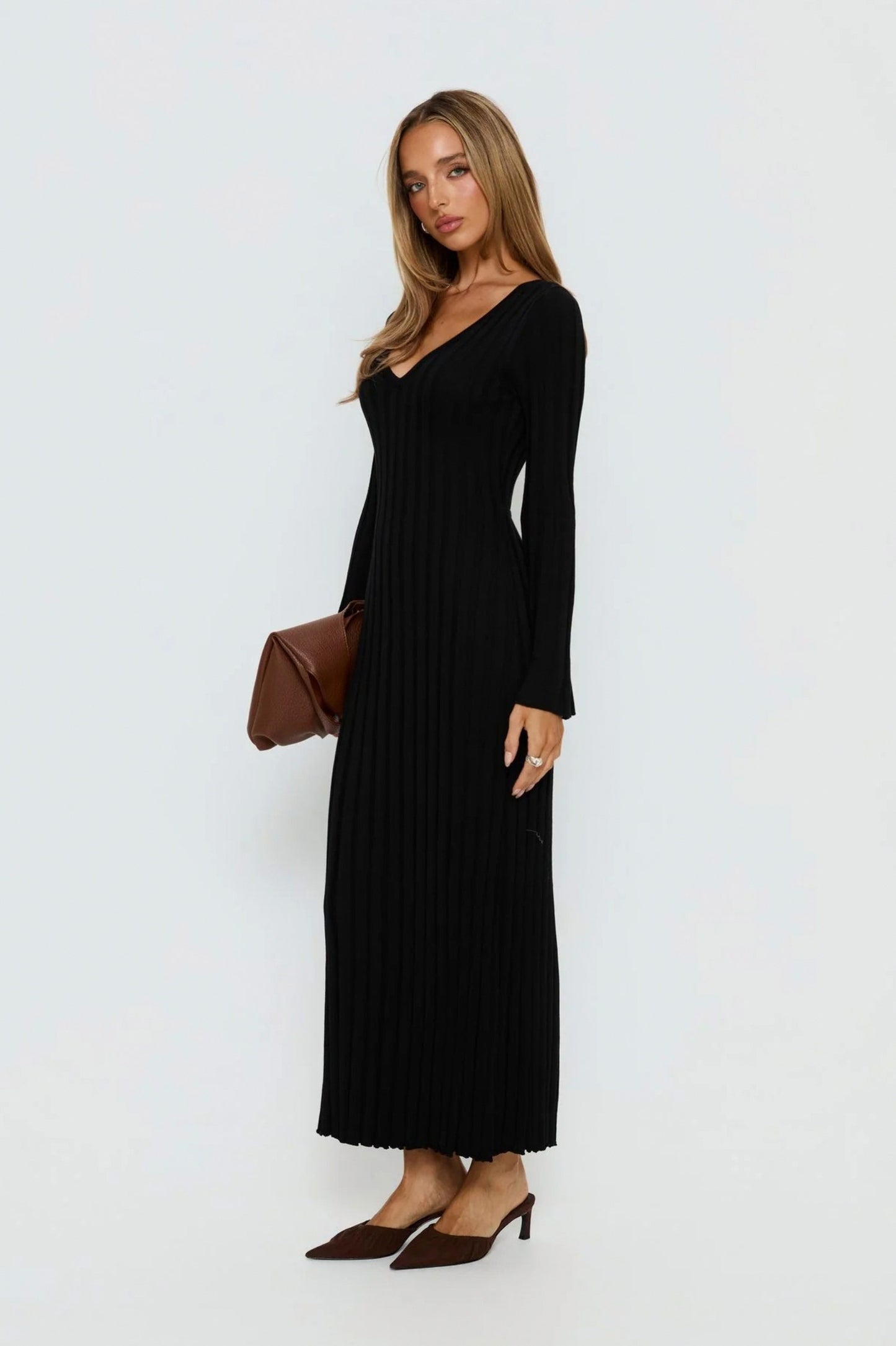 Ribbed Knit V-Neck Maxi Dress
